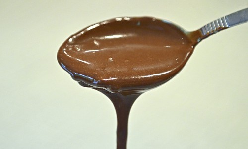 Homemade Chocolate Sauce - thickened